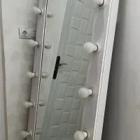 آینه چراغ دار