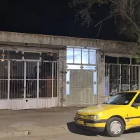 خانه-ویلایی-حاشیه-خیابان-حکمت