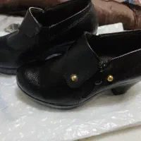 کفش بوت سایز ۳۷ کوچک پا