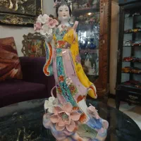 مجسمه و دکوری جات