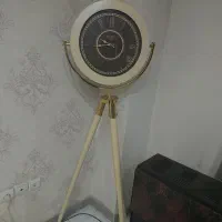 ساعت ایستاده