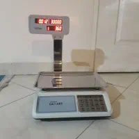 ترازو ۴۰ کیلویی در حد نو.