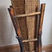 گلدان حصیری با پایه