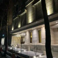 ونک ۸۵۰ متر بنای مفید در ۵ طبقه