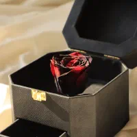 باکس گل جاودان مدل یاسمن