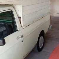 یک وانت مدل 90