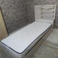 تخت و تشک