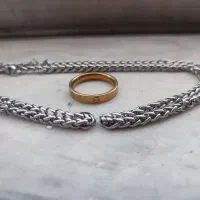 زنجیر(گردن بند) سالم بدون خط و خش با تخفیف