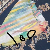 مانتو|لباس|گالیکش, |دیوار