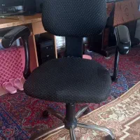 صندلی و میز کامپیوتر