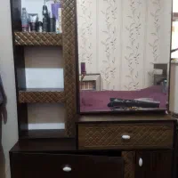 کمد و میز آرایشی