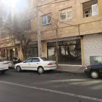 70متر مغازه نوساز-بر خیابان کیانی