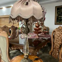 یک جفت آباژور کریستال اصل و برنز به همراه میز سالم