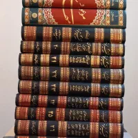 کتاب های مذهبی در ۱۱ جلد