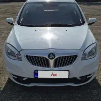 برلیانس ۳۳۰ اتوماتیک ، موتور بزرگ