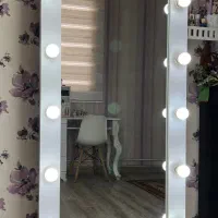 آینه چراغ دار