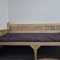 تخت چوبی سنتی