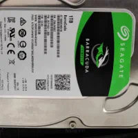 هارد و سوئیچر وی جی ای و مانیتور دوربین