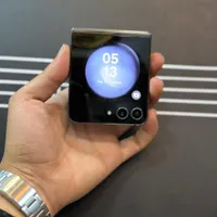 سامسونگ Galaxy Z Flip5 با حافظهٔ ۵۱۲ گیگابایت|موبایل|تهران, هفت حوض|دیوار