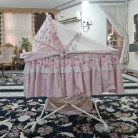 گهواره با تخت