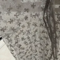 دوتاشال یک روسری بزرگ مارک جنسش نرم ولطیف