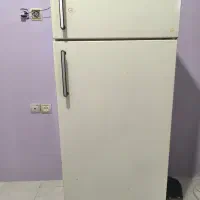 یخچال قدیمی