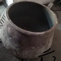 سه تیکه مسی قدیمی دارم برای فروش