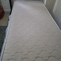 تخت وتشک