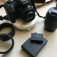 دوربین کنون 750D  دو عدد لنز  باطری شارژ اضافه