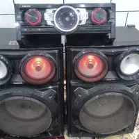 سیستم صوتی حرفه ای همراه با دی جی