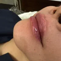کار در مطب زیبایی
