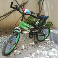 دوچرخه 20|دوچرخه، اسکیت، اسکوتر|اندیشه, اندیشه فاز ۱|دیوار