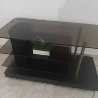 میز‌ تلویزیون شیشه ای