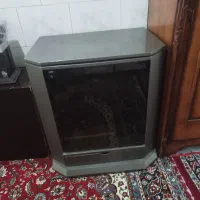 میز یا میز تلویزیون قدیمی