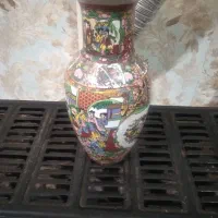 گلدان مرغی قدیمی. شکستگی داره