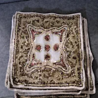 رومیزی پولک دوزی شده