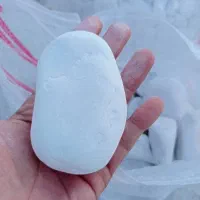 سنگ رودخانه ای سفید پرتقالی