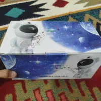 یه جراغ خواب آدم فضایی .... پول لازم