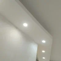 رنگ کاری نقاشی و لکه گیری رنگ روغن وکناف گچ  کاری