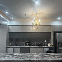 کابینت در حد نو بسیار تمیز های گلاس
