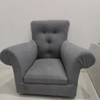مبل راحتی کودک ، لمسه درحد نو ، مناسب سیسمونی