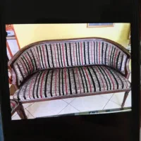 ست مبل ۴ نفره به همراه میز شیشه ای