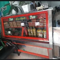 یخچال فروشگاهی کاملا سالم و تمیز