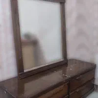 دو عدد پاتختی + اینه