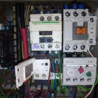 تعمیرات برق صنعتی و دستگاه های صنعتی