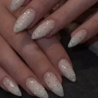 خدمات ناخن و پیرسینگ به صورت تخصصی