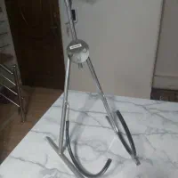 پایه استند گیتار سالم و تمیز