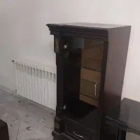 دو ویترین کوتاه ۱۲۰ سانتی ومیز تلویزیون شیشه ای