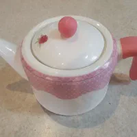 قوری چینی بزرگ