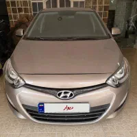 هیوندای i20
